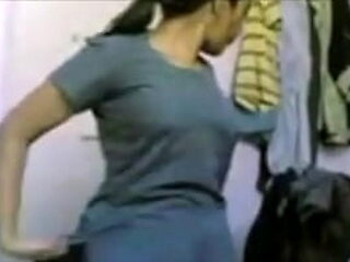 Desi Filth Girlfriend give awe in Well-known Jugs Bared superior to before Camera - SoumyaRoy.Com